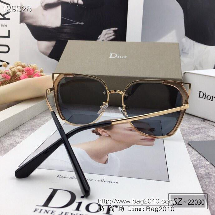 DIOR-迪奧 2019新款 太陽鏡 減輕強光負擔 遮擋有害光線防輻射 出行旅遊必備品 22030  lly1501